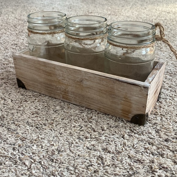 Whitewash Wood Container w/ 3 Glass Vases - Picture 3 of 3